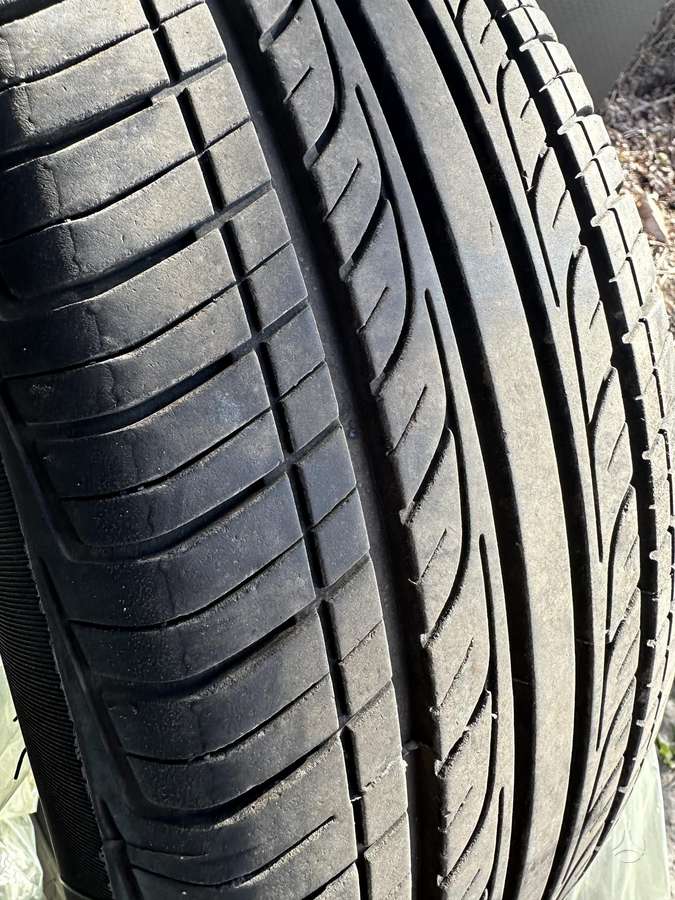 Sunfull Sf-688, vasarinės 215/60 R16