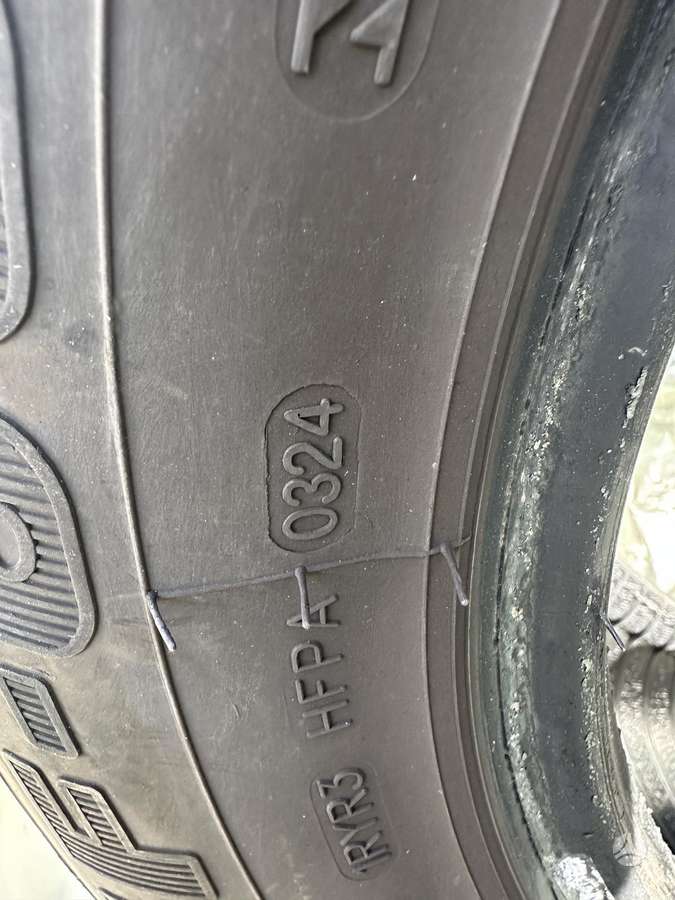 Sunfull Sf-688, vasarinės 215/60 R16