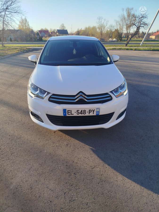 Citroen C4, 1.6 l., hatchback