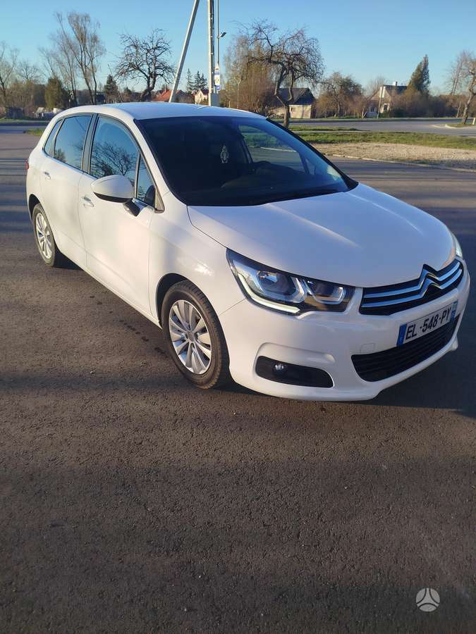 Citroen C4, 1.6 l., hatchback