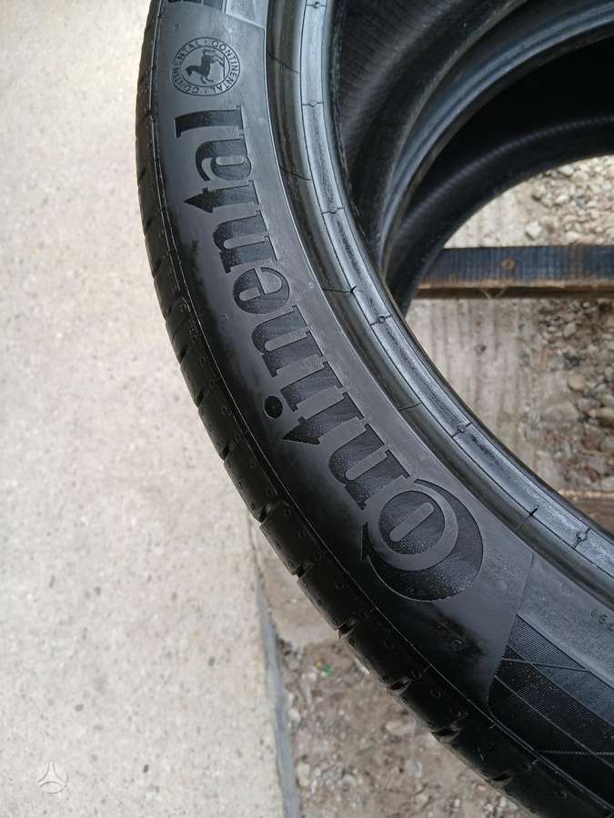 Continental, vasaras 255/40 R20