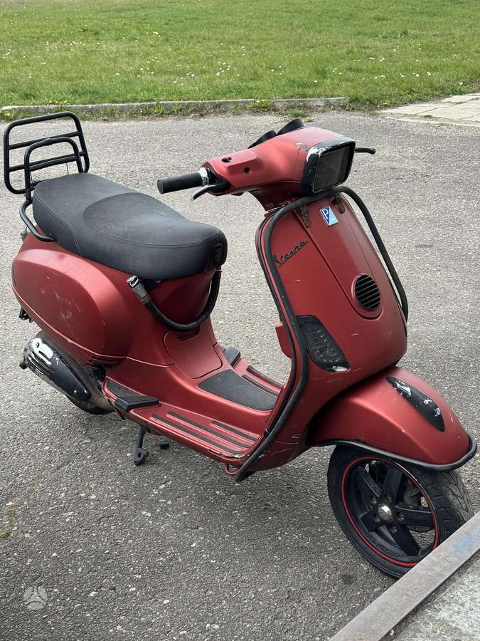 Piaggio Vespa 49cc, scooters / mopeds