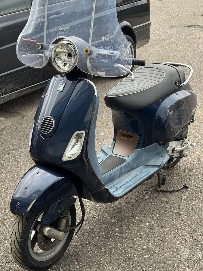 Piaggio Vespa 49cc, scooters / mopeds