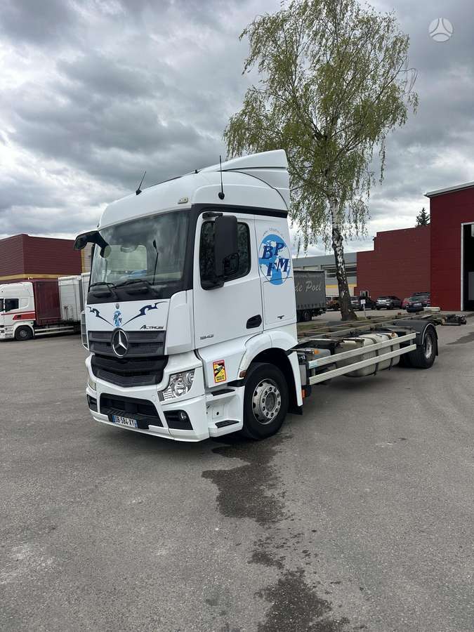 Mercedes-Benz 1842 BDF sistema, шасси