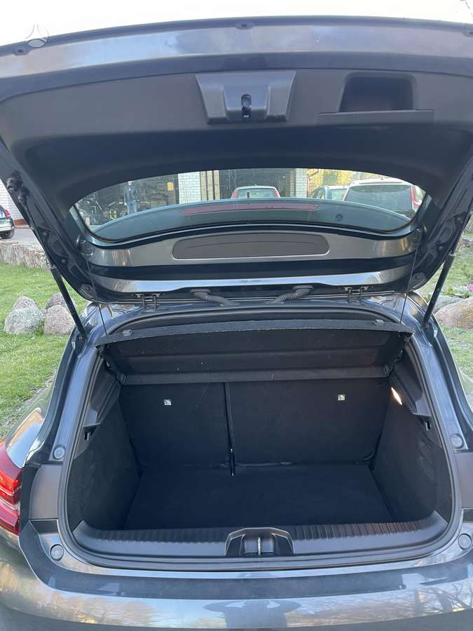 Renault Clio, 1.0 l., hatchback