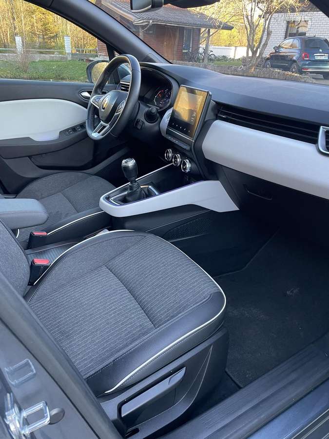 Renault Clio, 1.0 l., hatchback