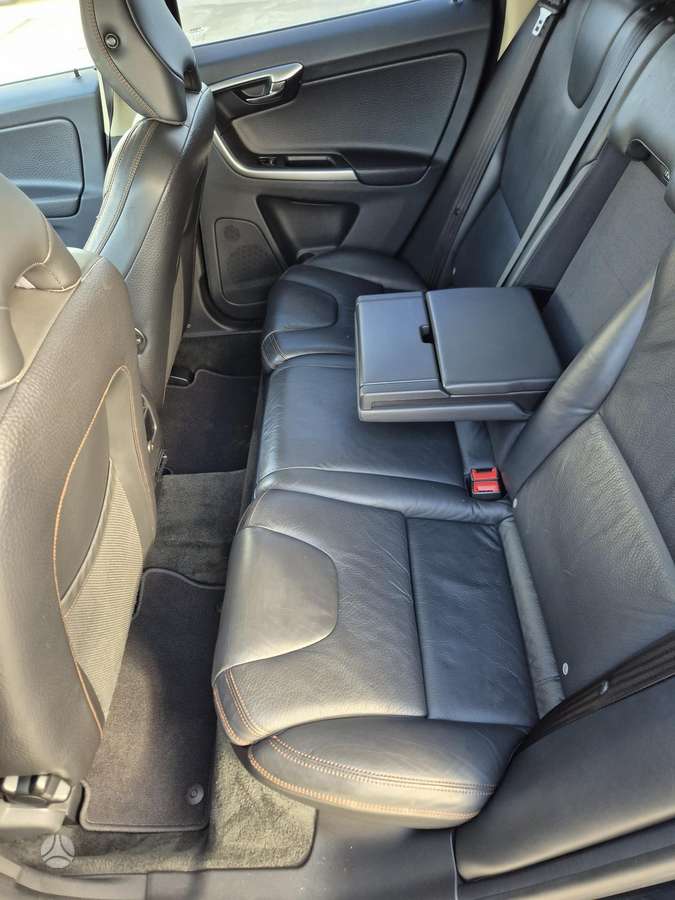 Volvo XC60 - 10