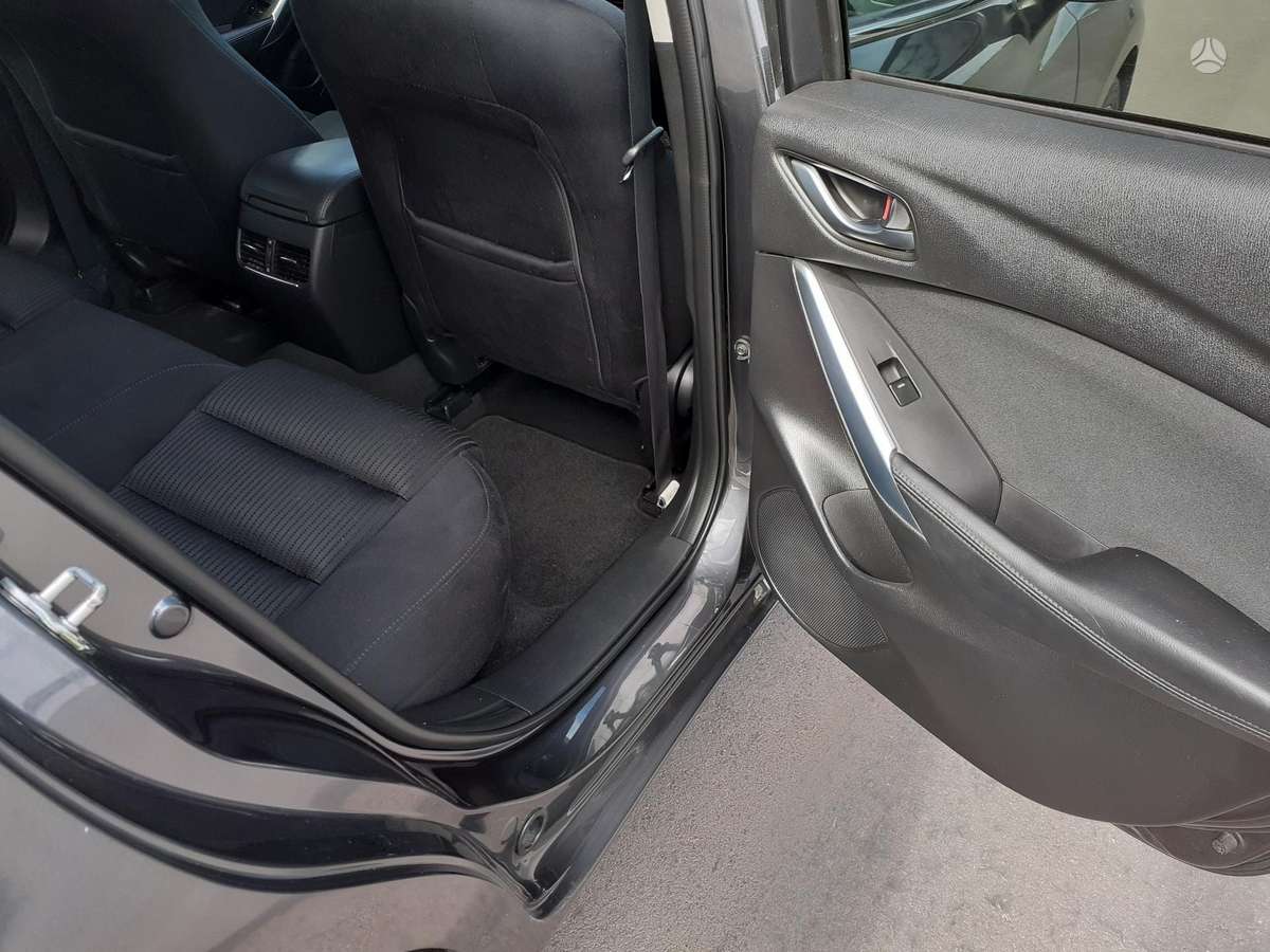 Mazda 6, 2.2 l., universalas