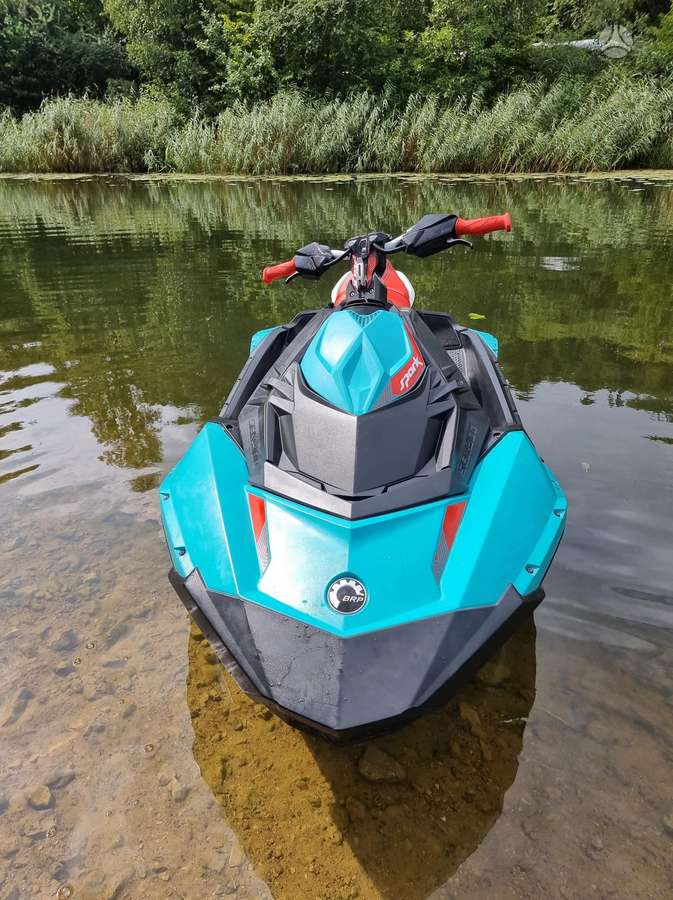 Sea-Doo Trixx, jet skis