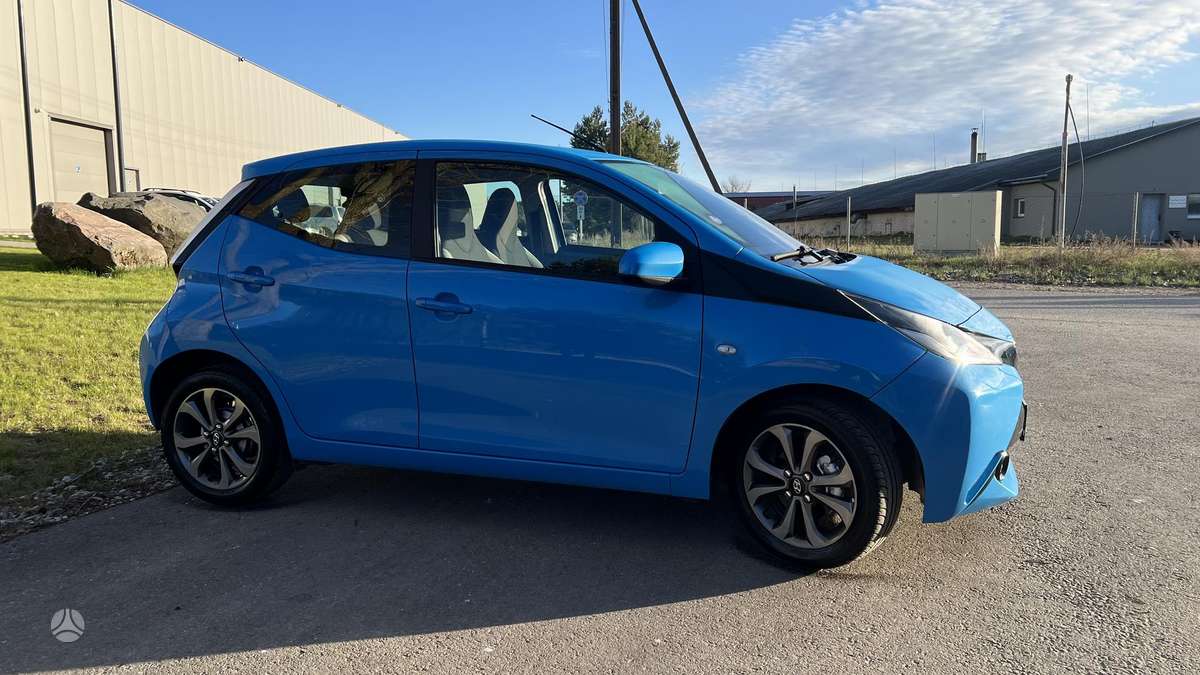 Toyota Aygo, 1.0 l., hatchback