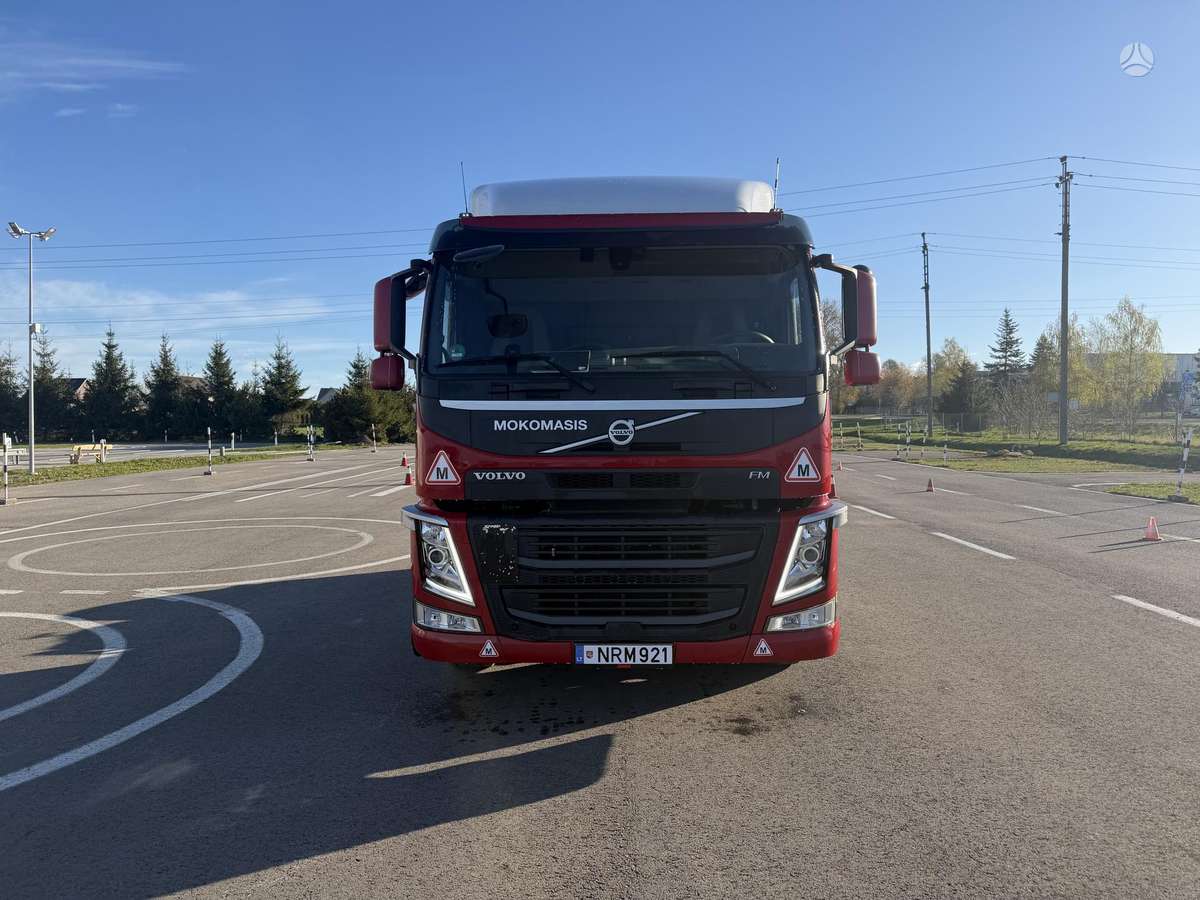 Volvo FM, single sleeper