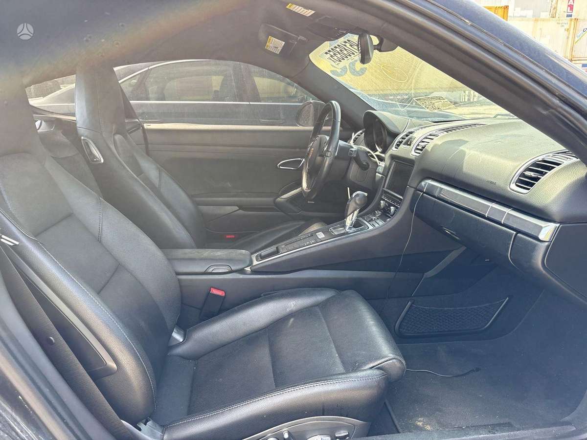 Porsche Cayman, hatchback