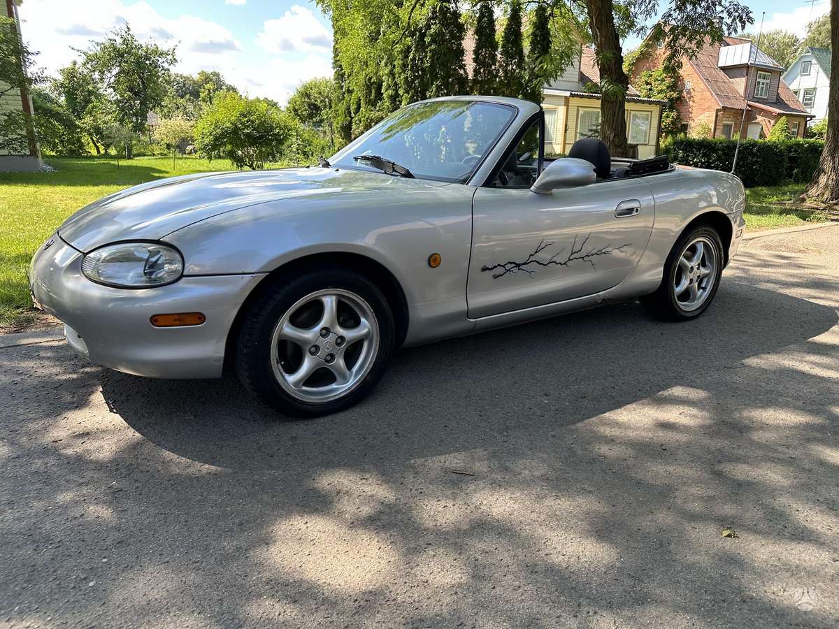 Mazda MX-5, 1.6 l., Кабриолет