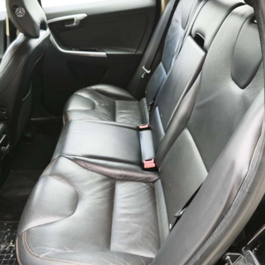 Volvo XC60 - 10