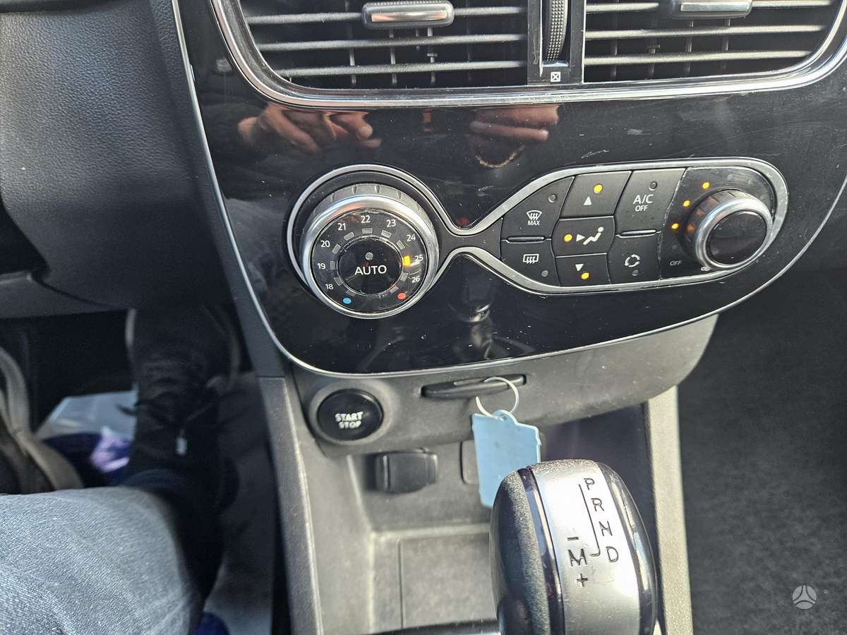 Renault Clio, 1.2 l., hatchback