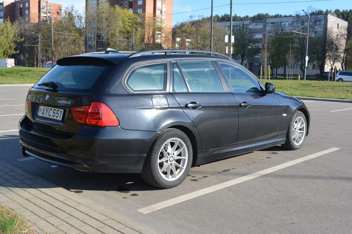 BMW 320, 2.0 l., wagon