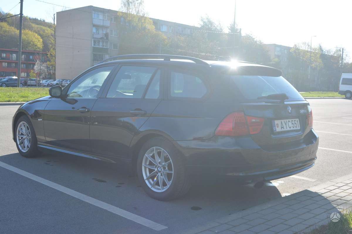 BMW 320, 2.0 l., wagon
