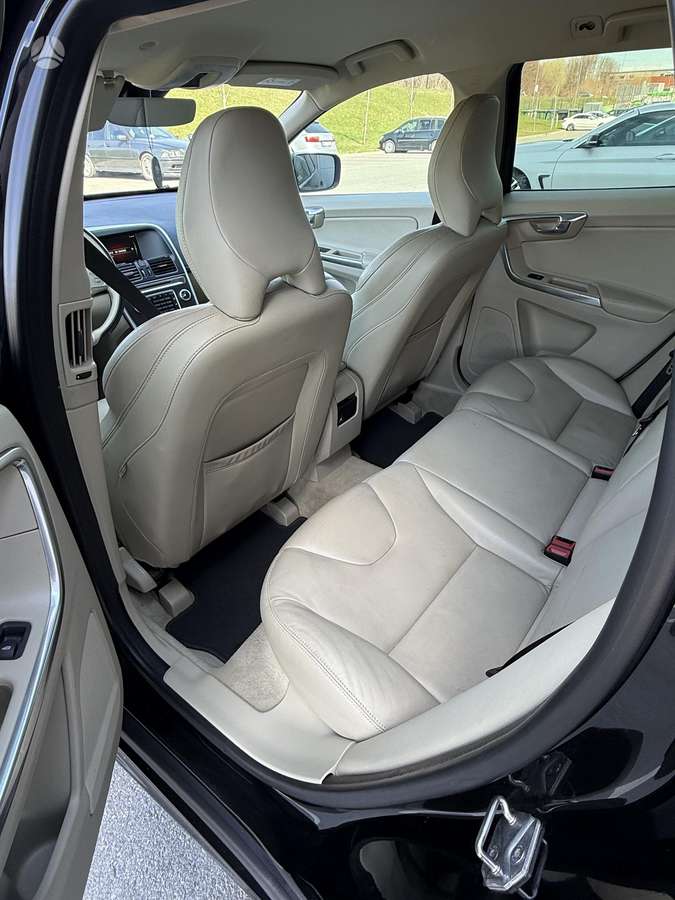 Volvo XC60 - 7
