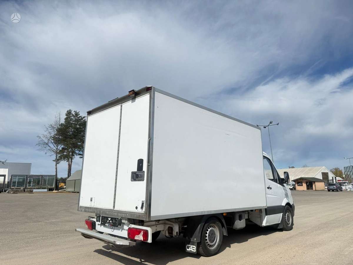 Mercedes-Benz Sprinter, cargo van