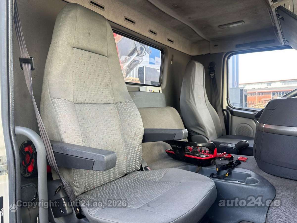Volvo FM 260, автовозы