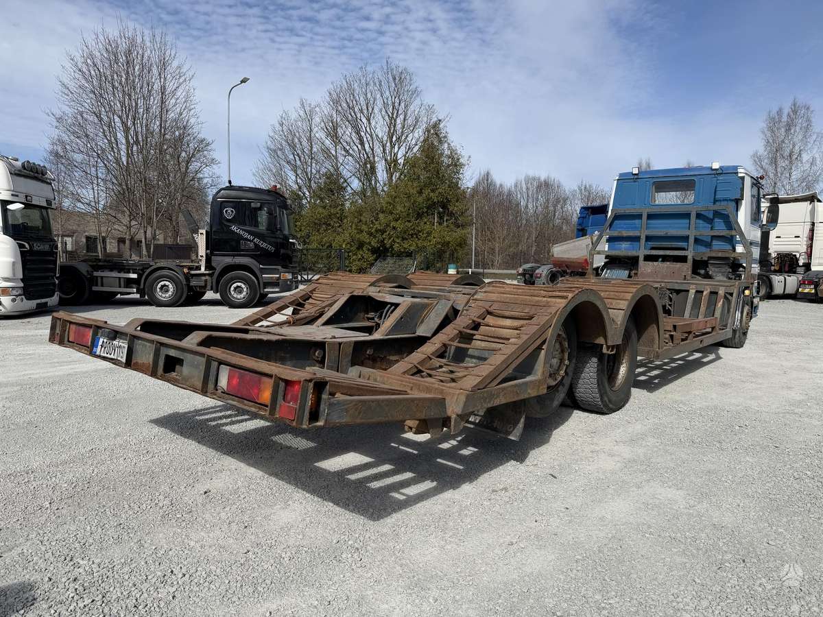 Scania 113 6x2, auto transporters