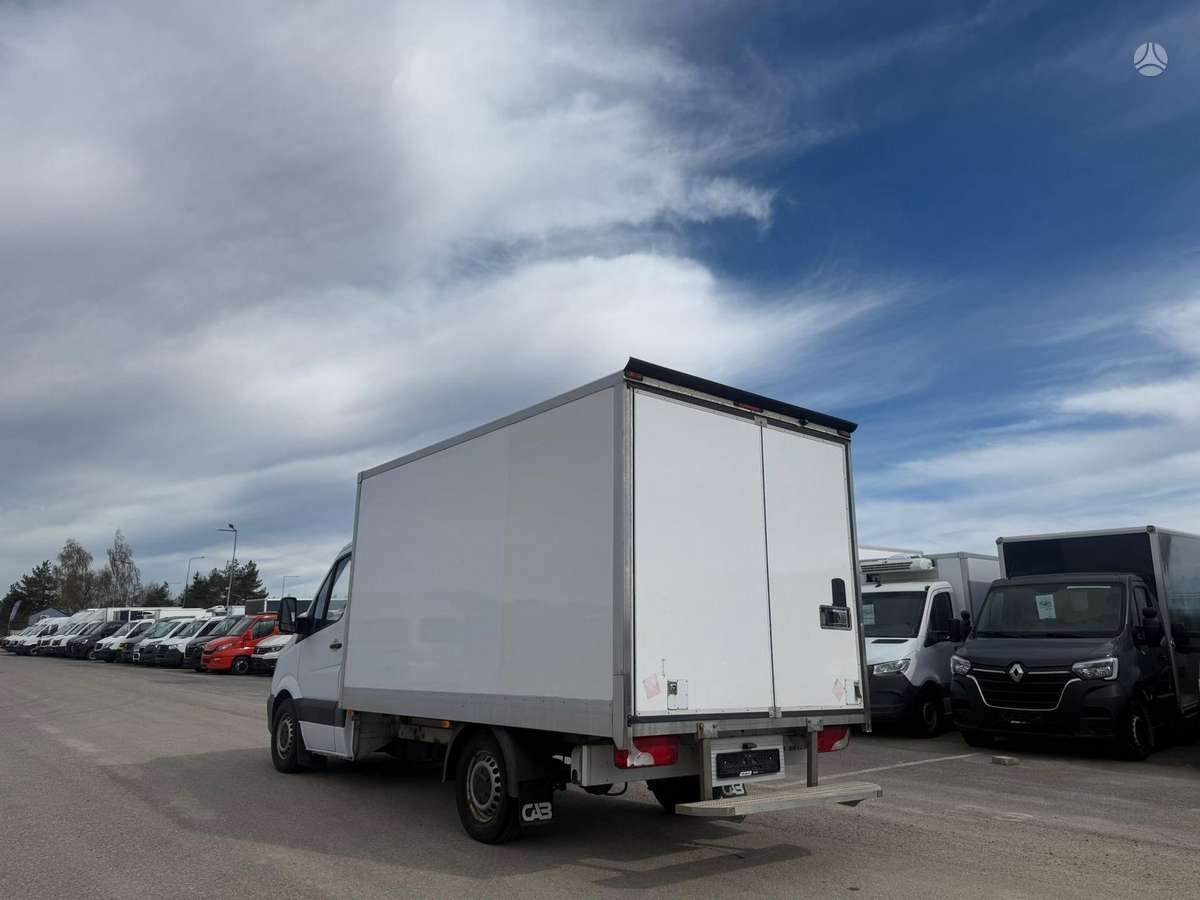 Mercedes-Benz Sprinter, cargo van