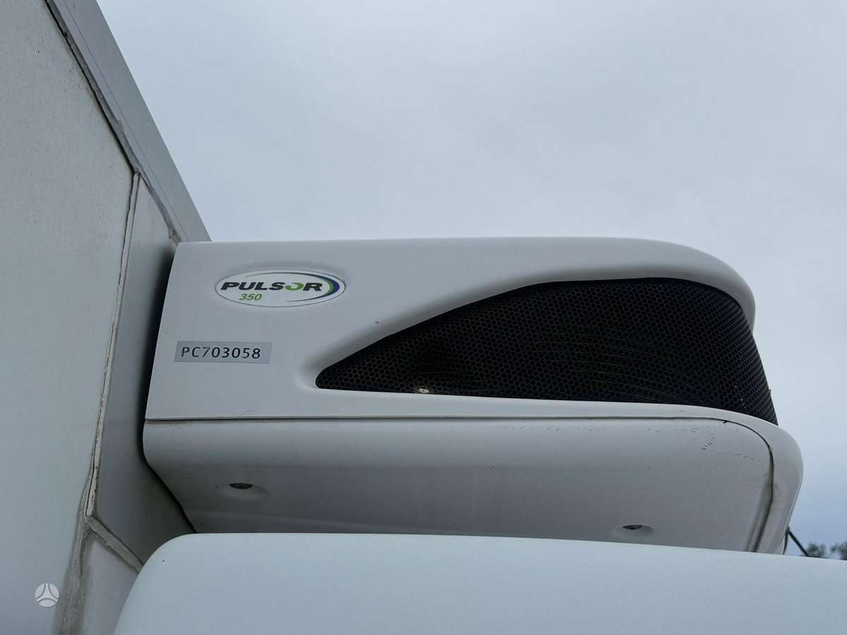 Mercedes-Benz Sprinter, cargo van