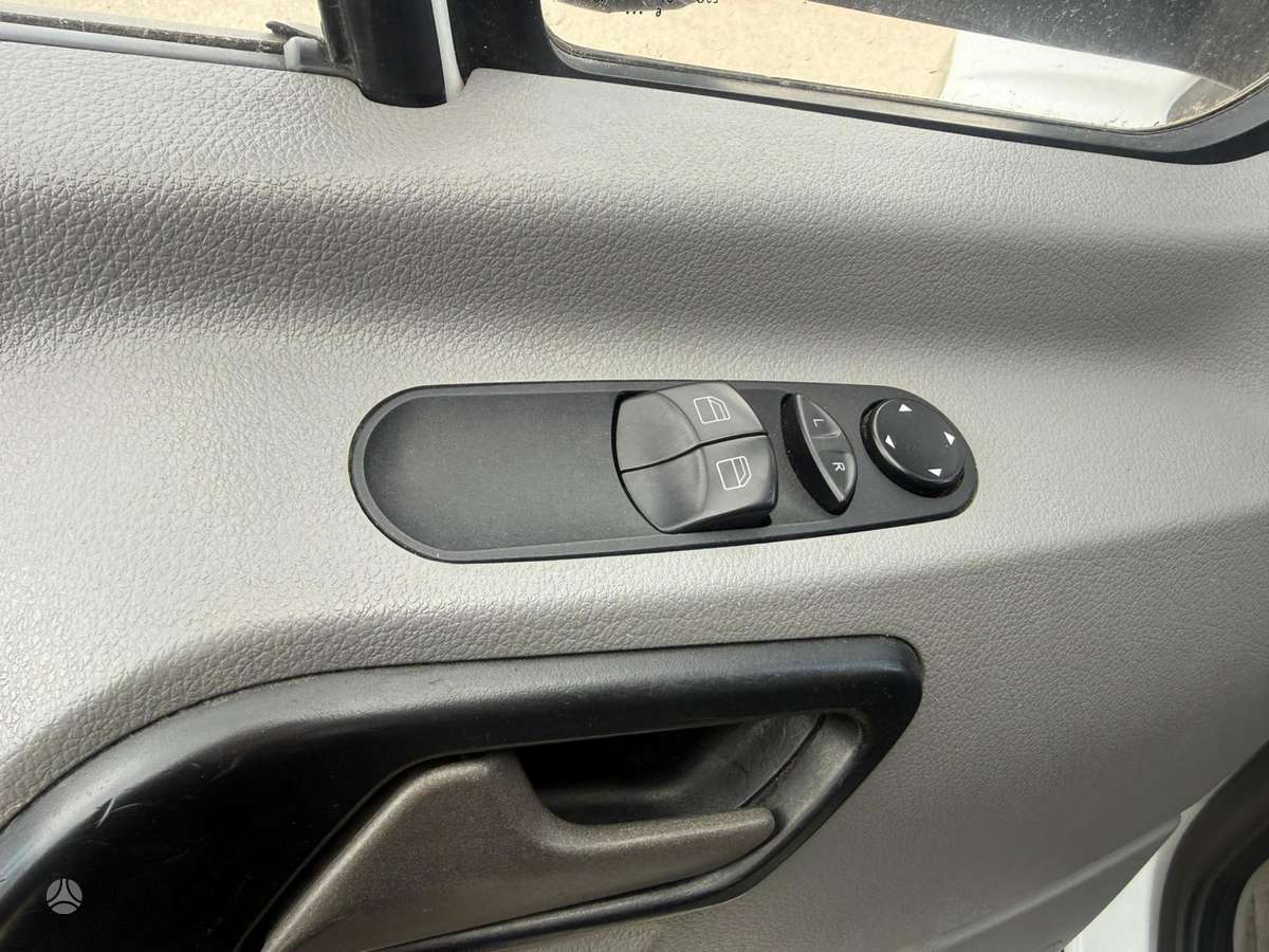 Mercedes-Benz Sprinter, cargo van