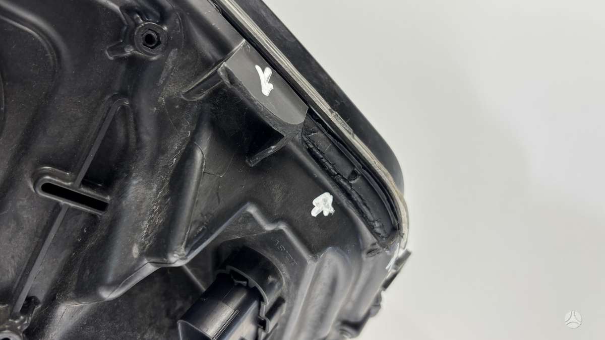 Ford Explorer, LB5B13W029GG, Cen31069