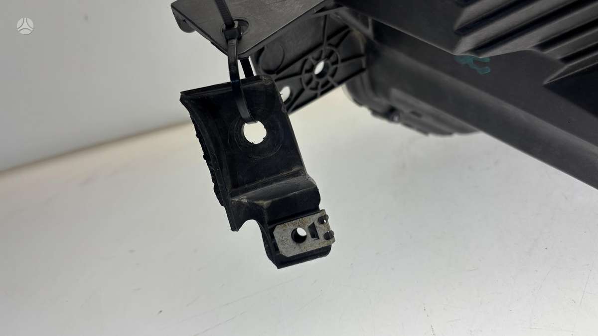 Ford Explorer, LB5B13W029GG, Cen31069