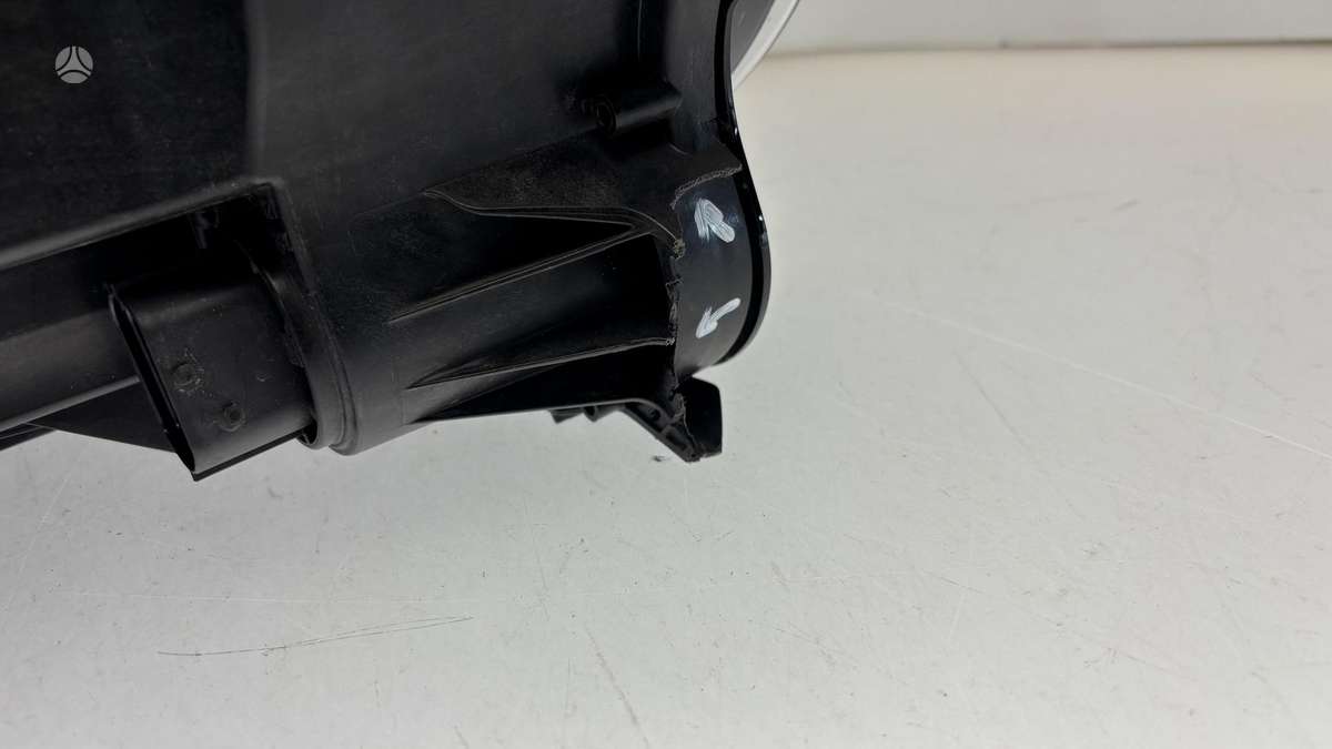 Land Rover Defender, L8B213W030HG, Cen31088