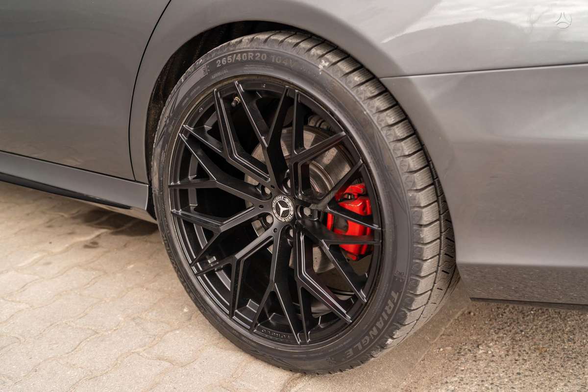 Mercedes-Benz E350, 3.0 l., Седан