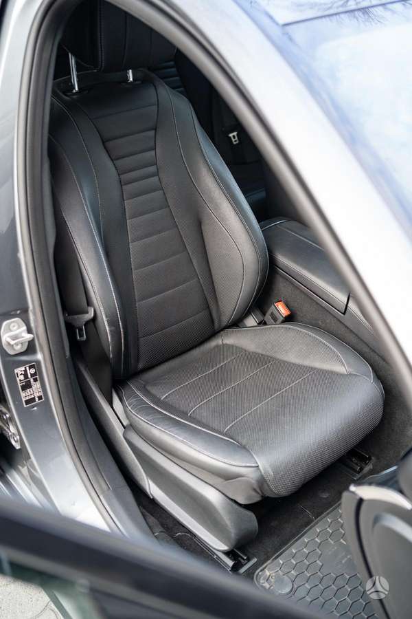 Mercedes-Benz E350, 3.0 l., Седан