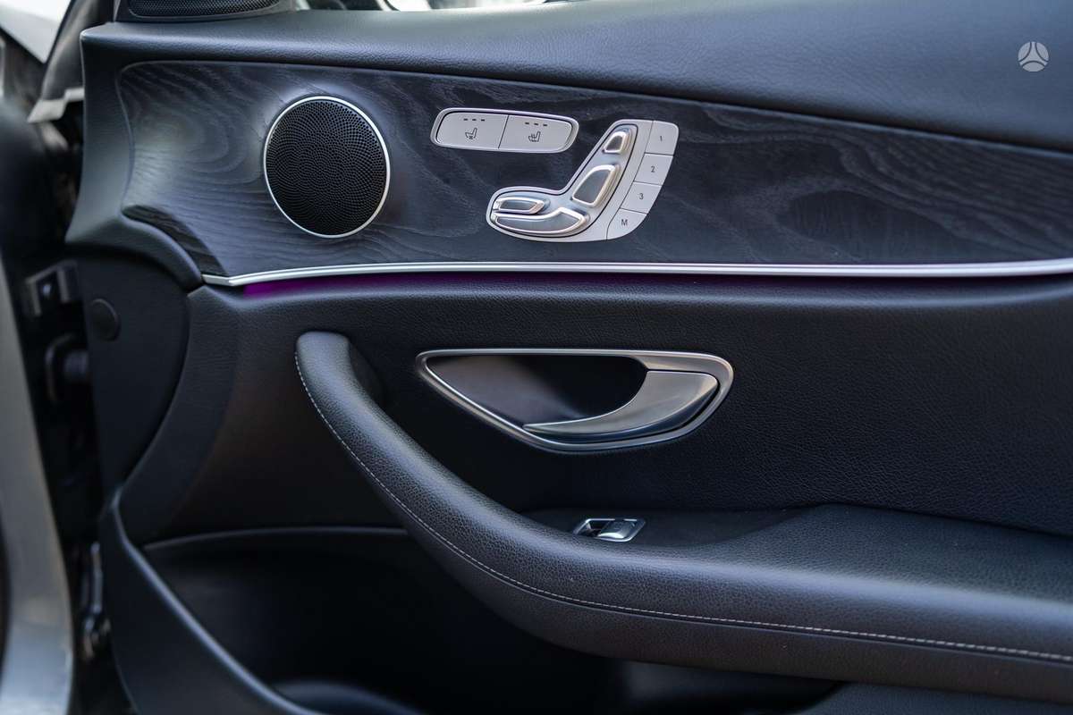 Mercedes-Benz E350, 3.0 l., Седан