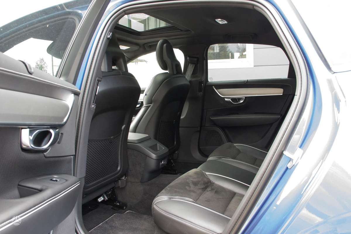 Volvo S90, 2.0 l., Седан