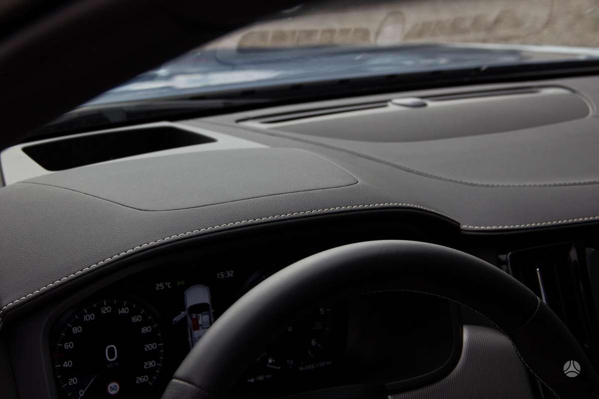 Volvo S90, 2.0 l., Седан
