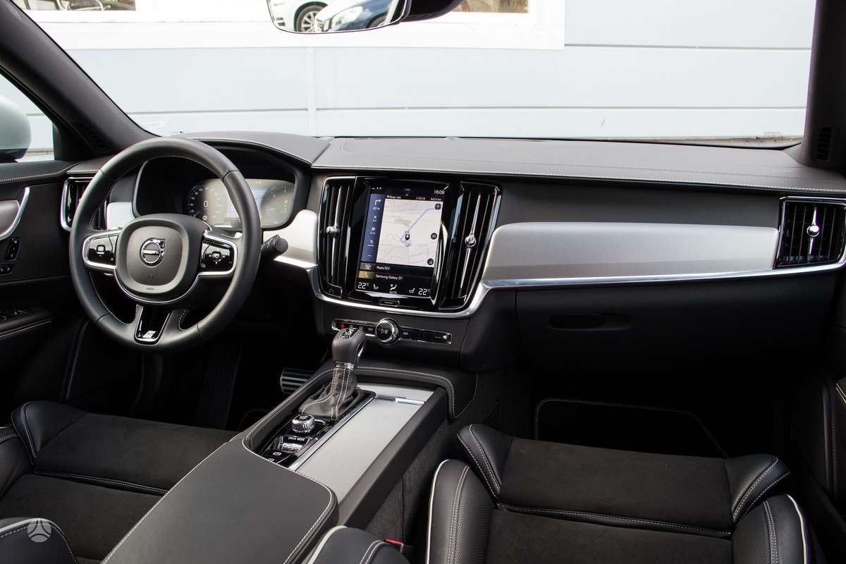 Volvo S90, 2.0 l., Седан