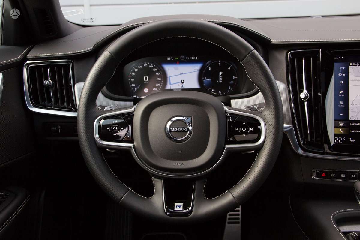 Volvo S90, 2.0 l., Седан