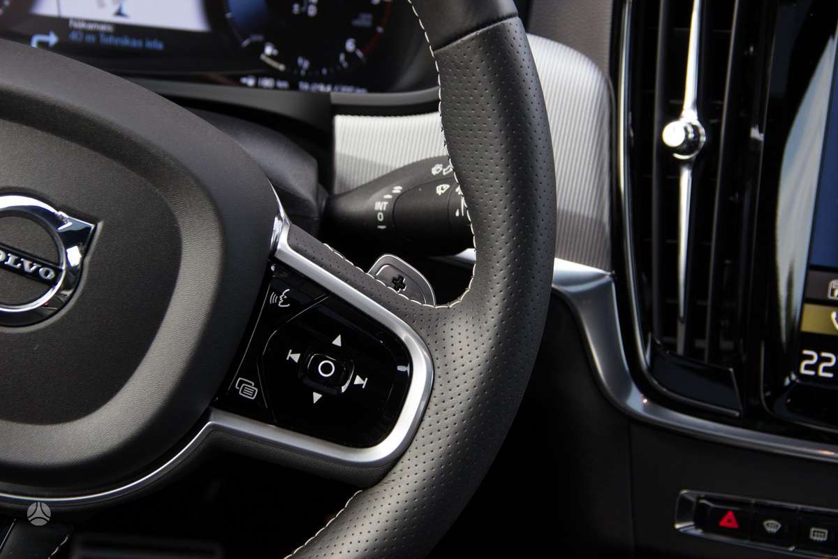 Volvo S90, 2.0 l., Седан