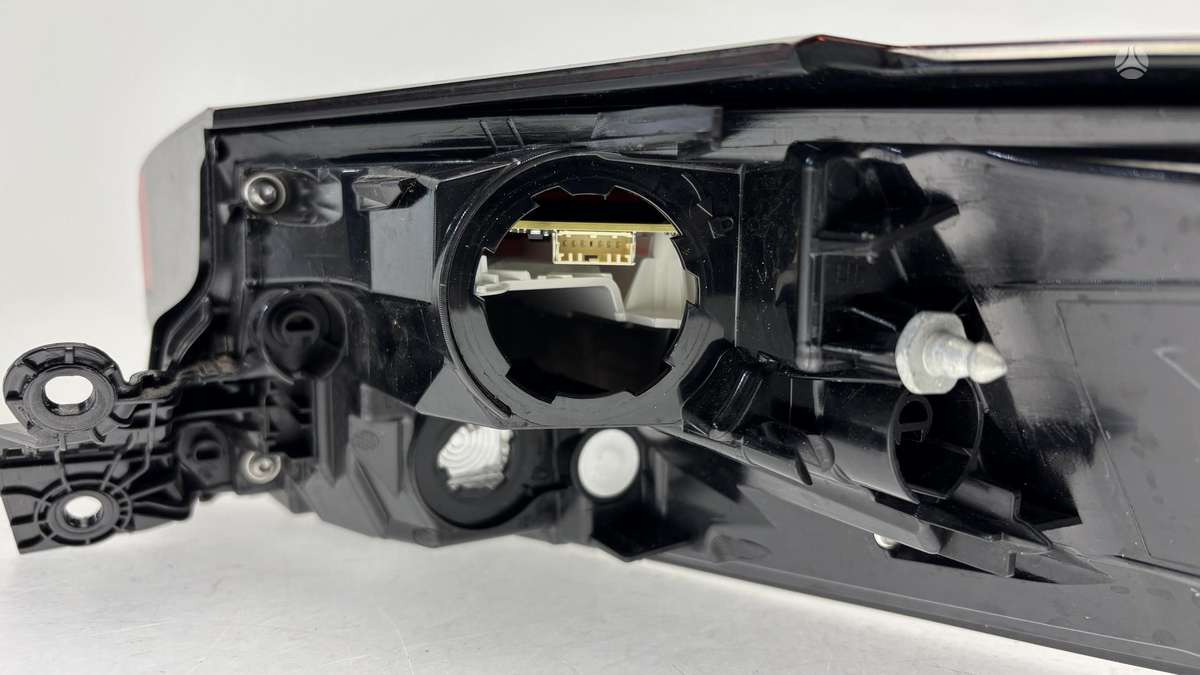 Toyota C-HR, 81560F200, Cen31228