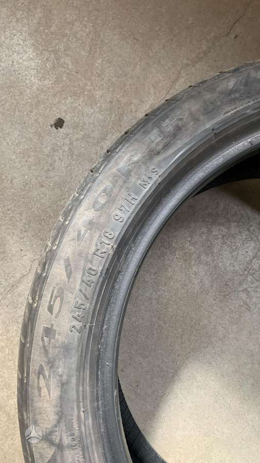 Pirelli Cinturito, summer 245/40 R18