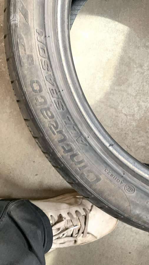 Pirelli Cinturito, summer 245/40 R18