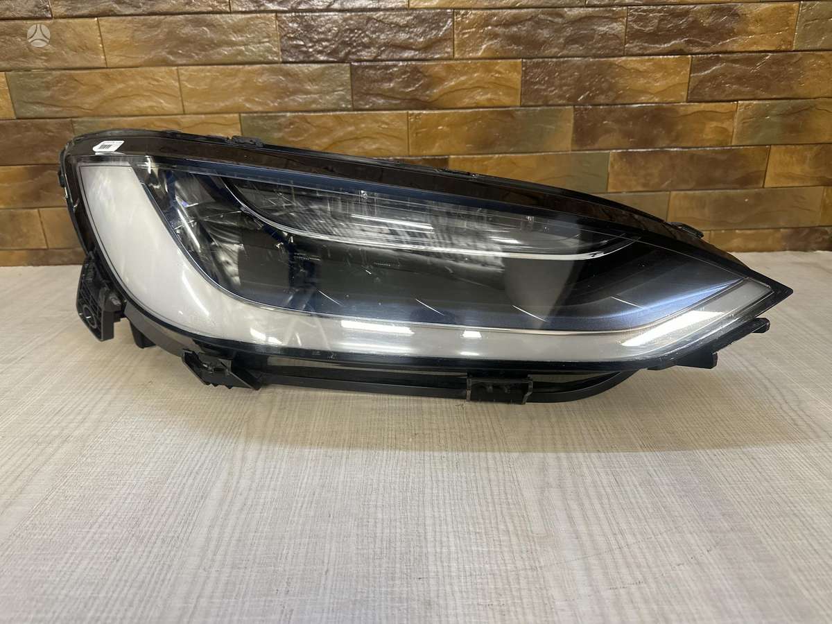 Tesla Model X, 103431900B 10341900c, žibintai