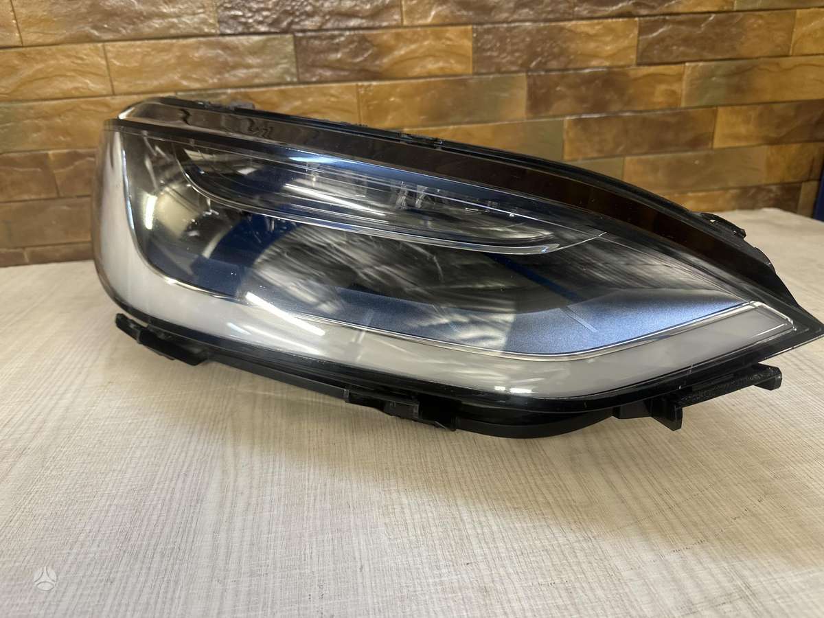 Tesla Model X, 103431900B 10341900c, žibintai