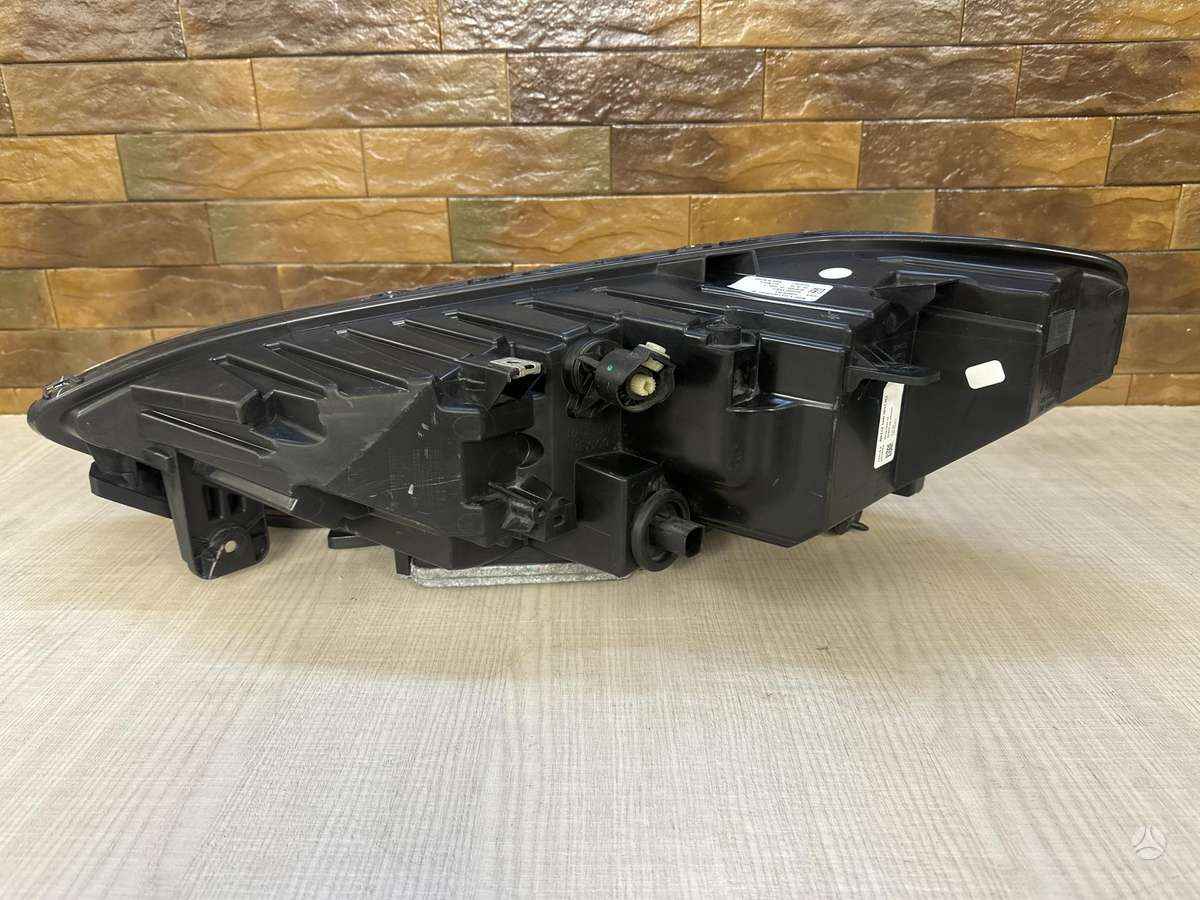 Tesla Model X, 103431900B 10341900c, žibintai