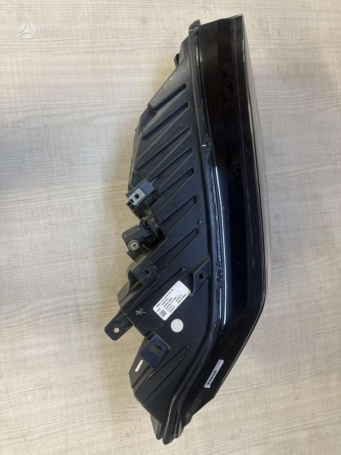 Tesla Model X, 103431900B 10341900c, žibintai