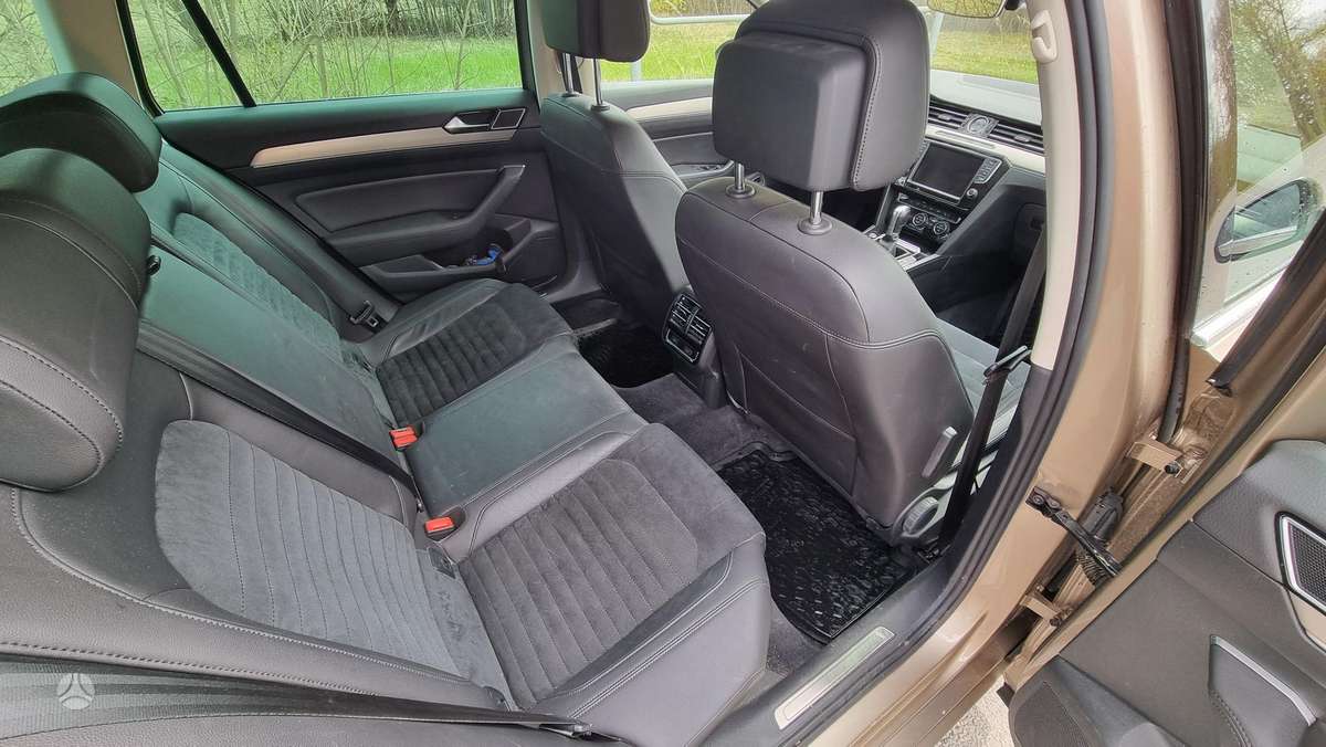 Volkswagen Passat, 1.8 l., Универсал