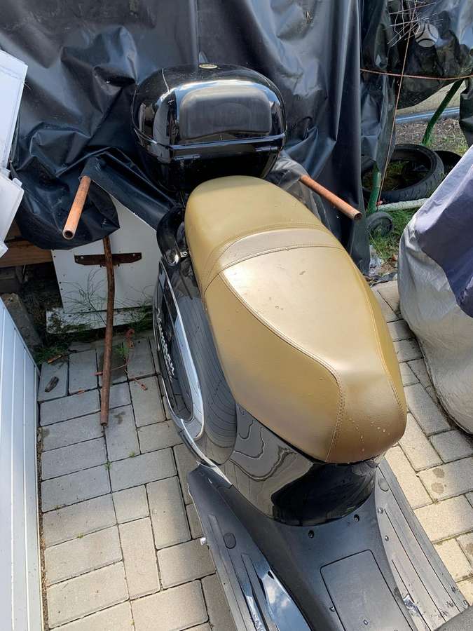 -Kita- -kita-, e-scooters