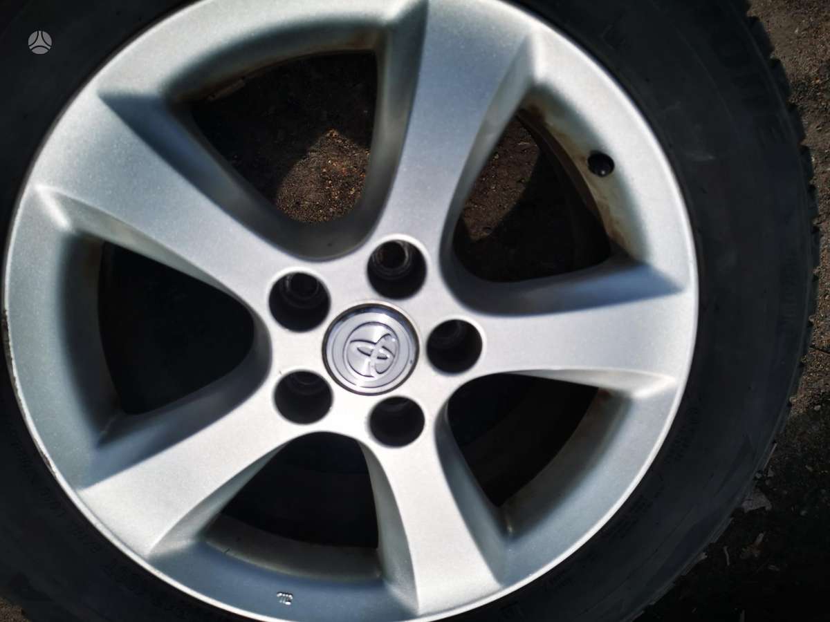 Toyota, lengvojo lydinio, R17