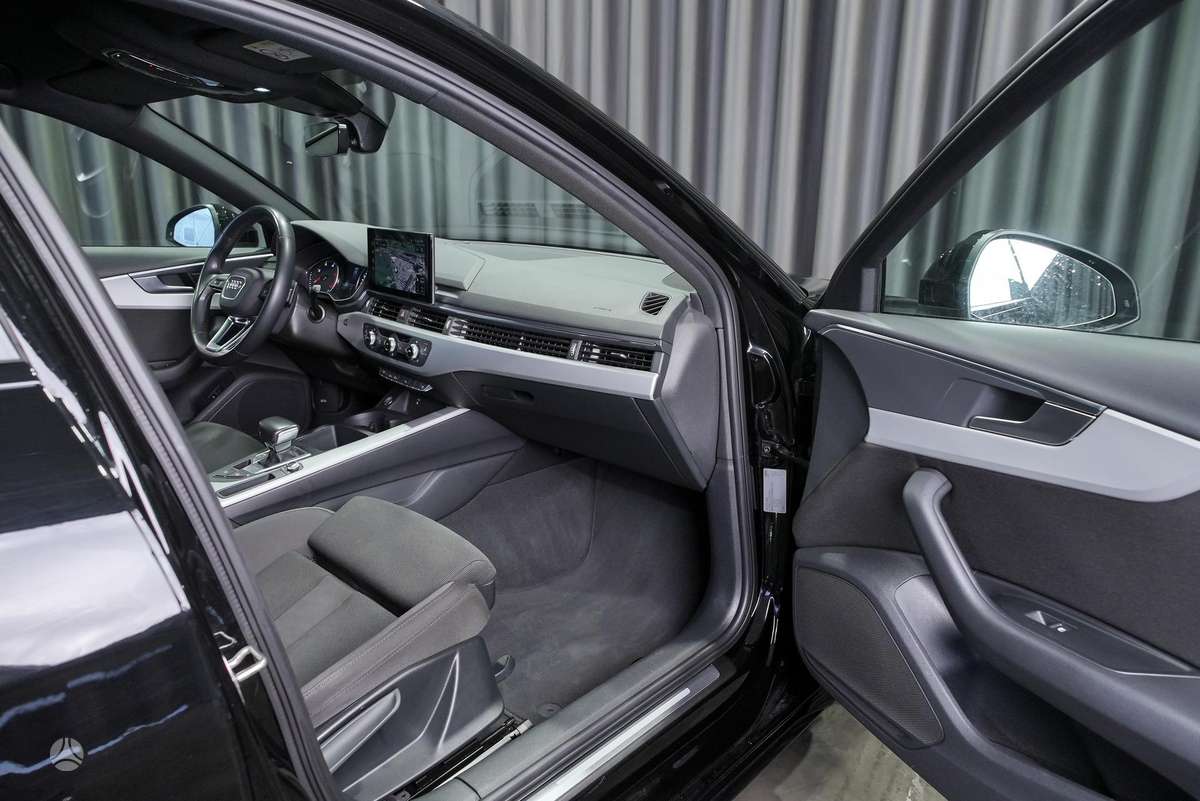 Audi A4, 2.0 l., Универсал